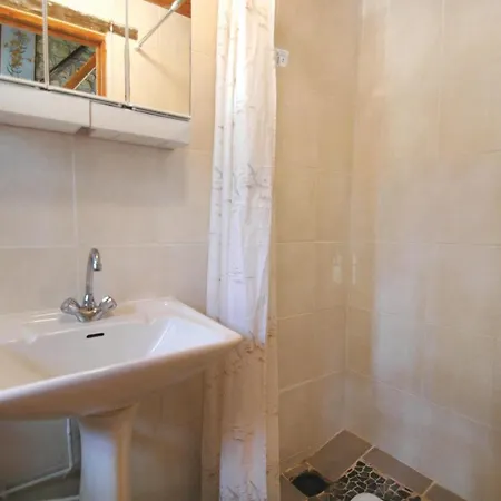 1 Bedroom Amazing In Ferienhaus